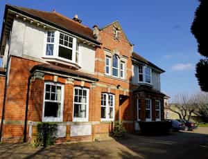 Asana Lodge | UK’s First Residential Scientific & Evidence Based Clinic
